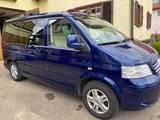 Volkswagen VW T 5 California mit Aufstelldach in Blau... - Volkswagen: Kleinbus, mit Aufstelldach