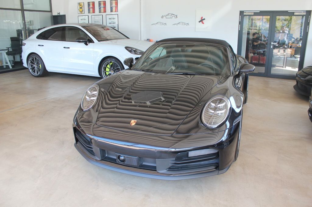 Porsche 911 Carrera Cabriolet SportChrono/Sportabgas/ACC
