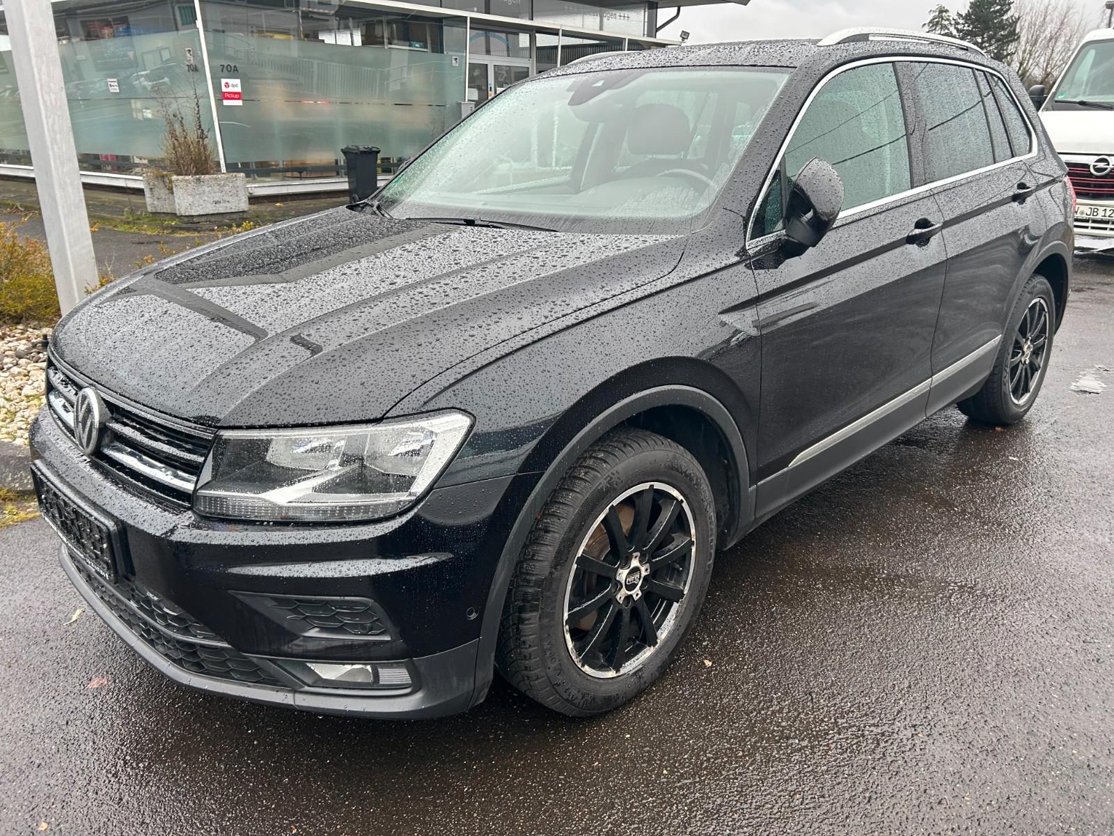 Volkswagen Tiguan ComfortlineTDI/Pano-Dach/Leder/360 Kamera
