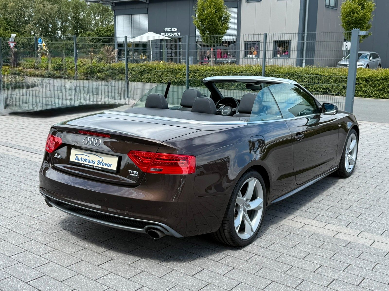 Fahrzeugabbildung Audi A5 Cabriolet 2.0 TFSI quattro S Line