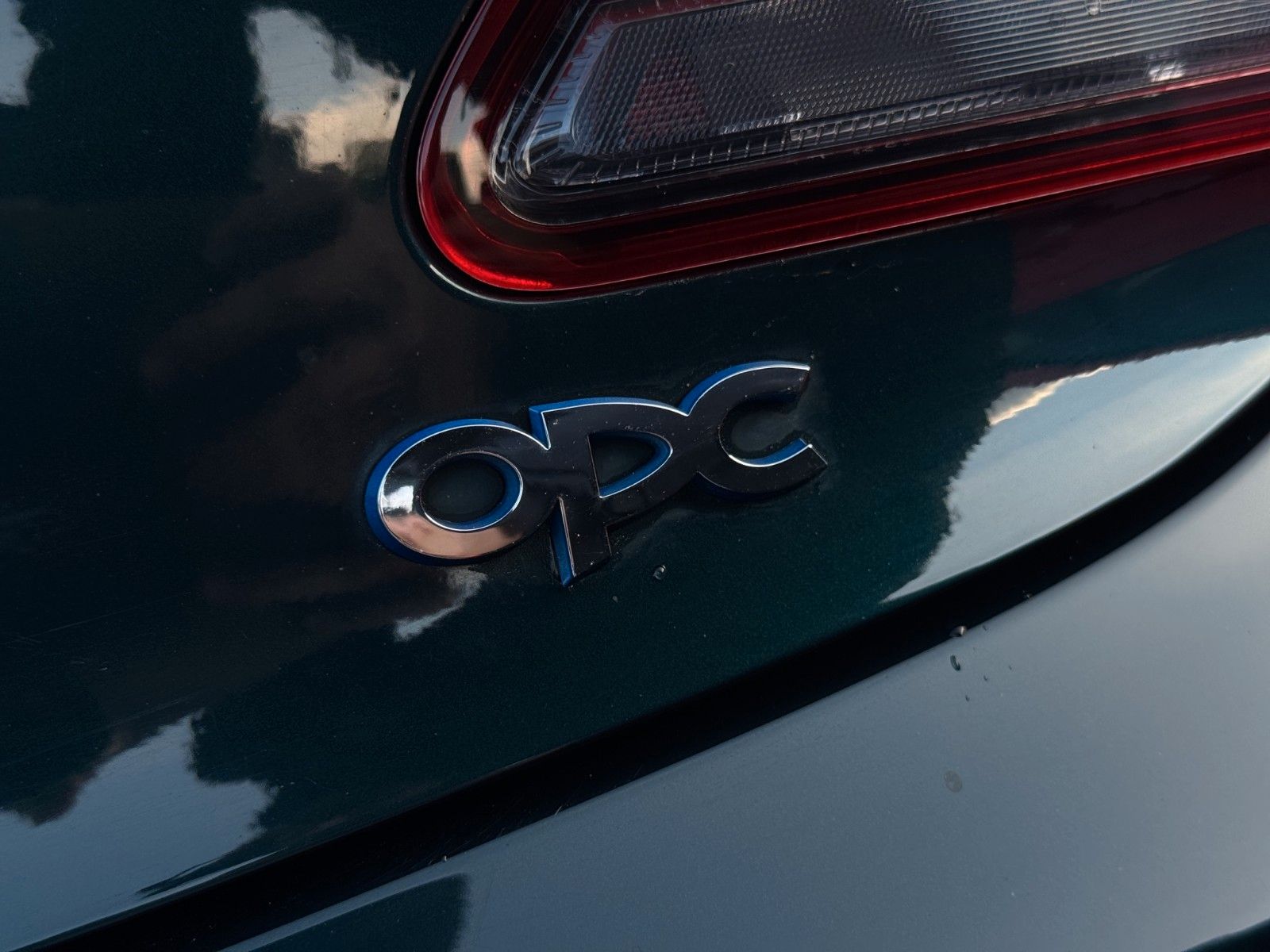 Fahrzeugabbildung Opel Astra J GTC *Infinity*Leder*OPC*Bi-Xen*Bhz.Lenk