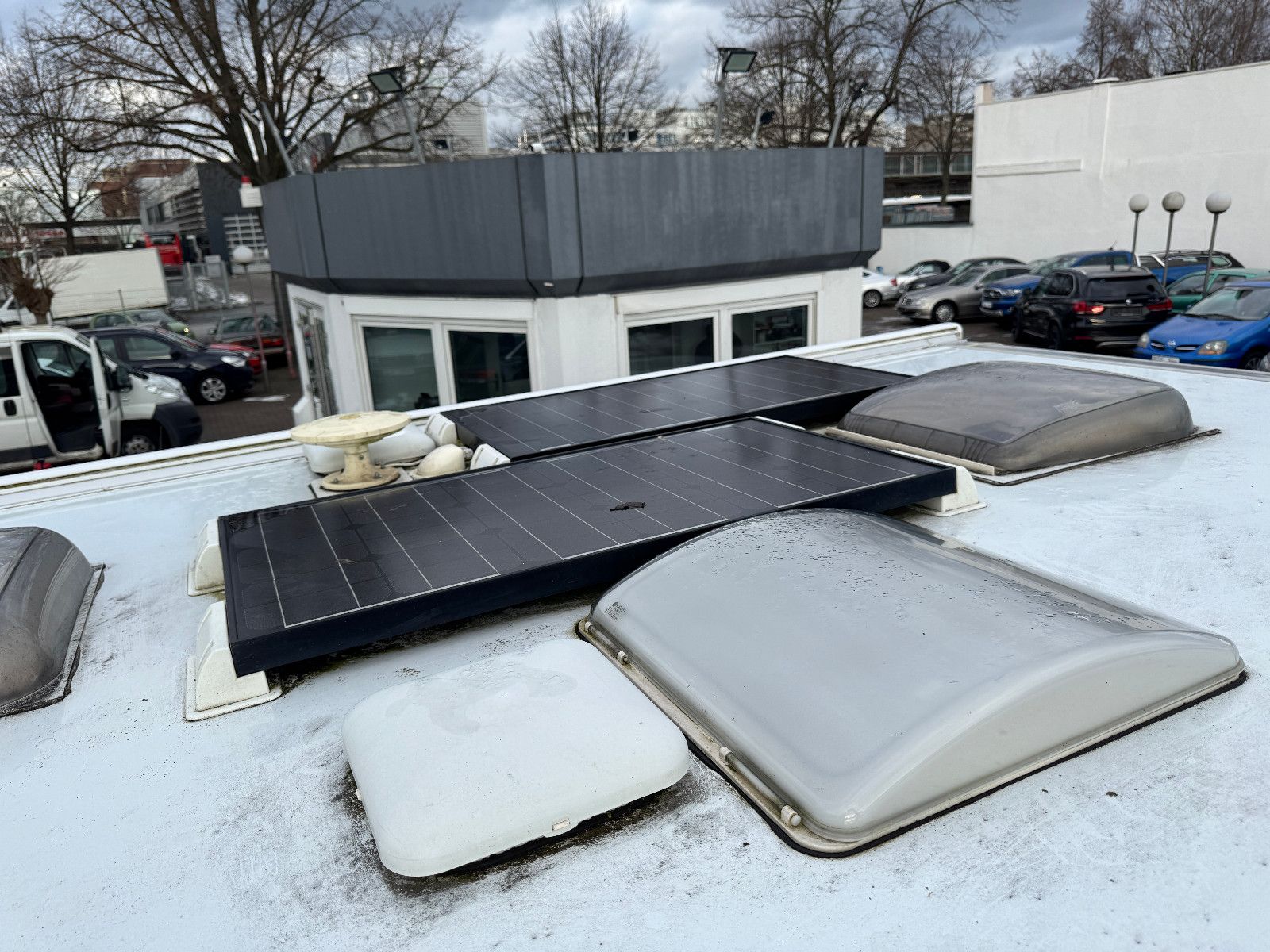 Fahrzeugabbildung HYMER / ERIBA / HYMERCAR Van 512 SILVERLINE FORD TRANSIT SOLAR TV KAMERA