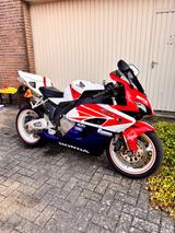 Honda CBR 1000RR Fireblade SC57 - HONDA 2004 FIREBLADE