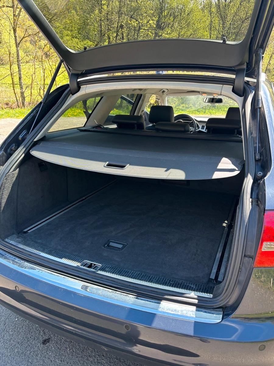 Audi Quattro 2011 — photo 12