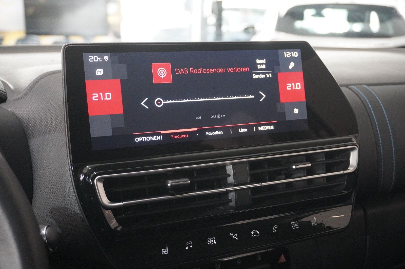 Fahrzeugabbildung Citroën C5 Aircross 1.2T SHINE EAT-8 NAVI/LED/KAMERA/SH