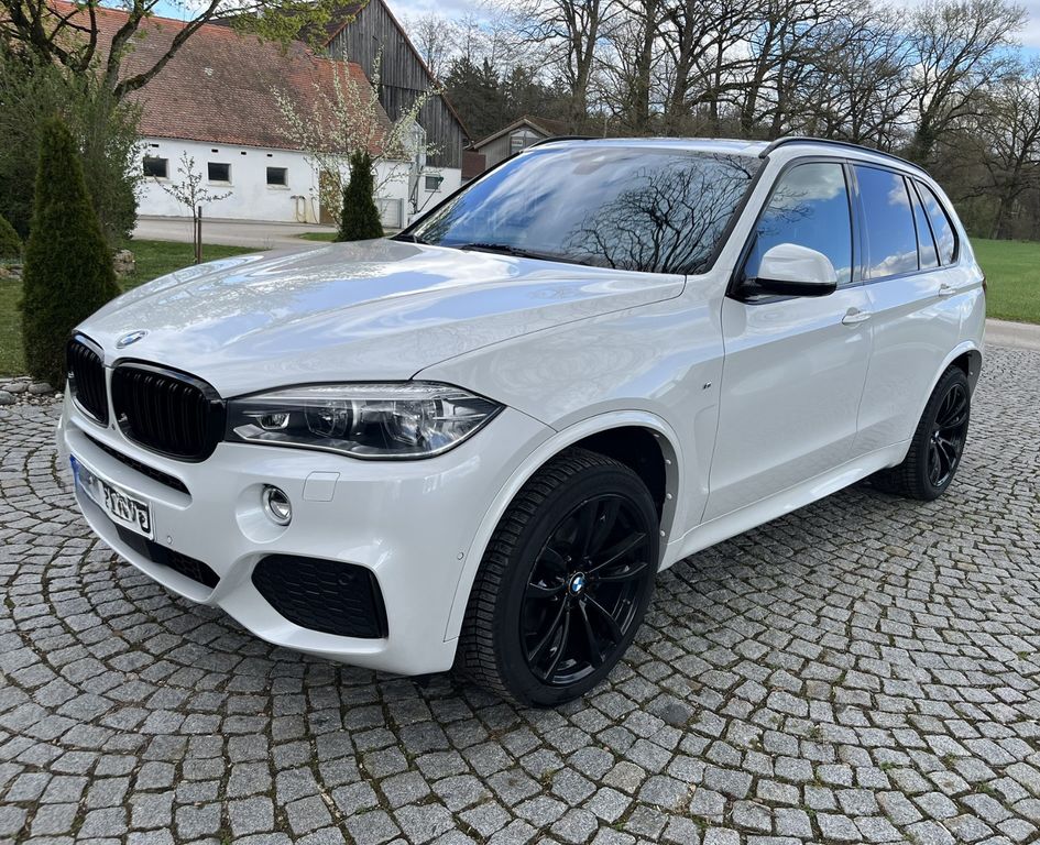 Image of BMW X5