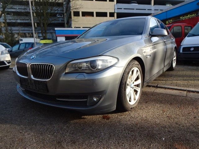 BMW 523i HeadApp,Xenon,Navigation,Leder,Klima.Tempom