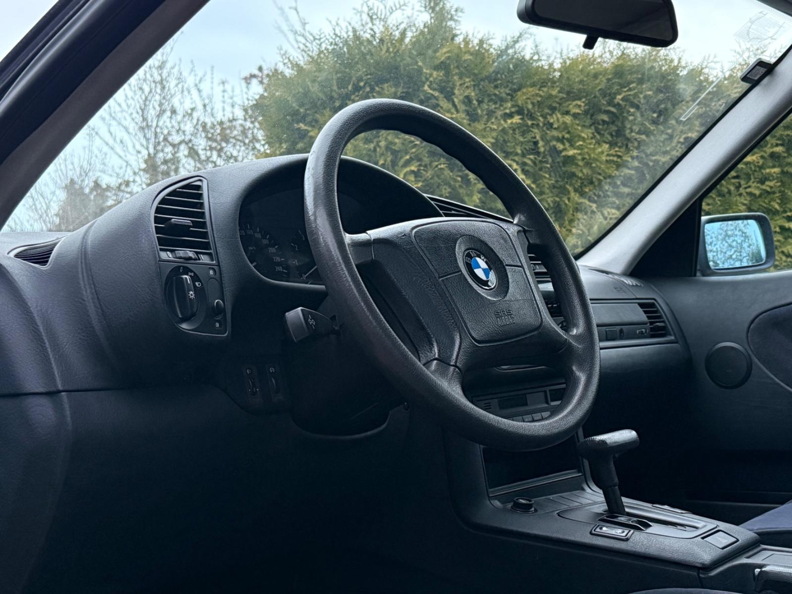 BMW 320 I