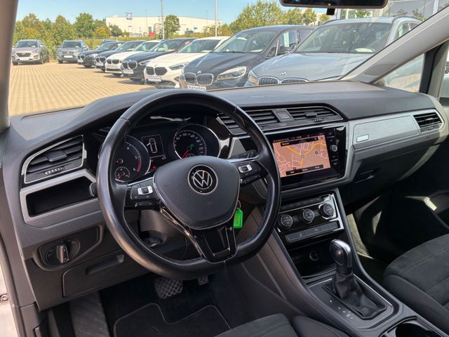 Fahrzeugabbildung Volkswagen Touran 2.0 TDI Comfortline>AUT/AHK/ACC/PDC/SHZ<