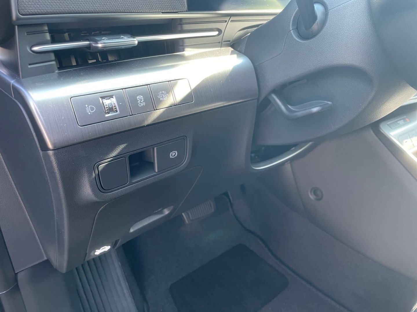 Fahrzeugabbildung Hyundai KONA 1.6 Hybrid Trend Lichtpaket Navigation LED