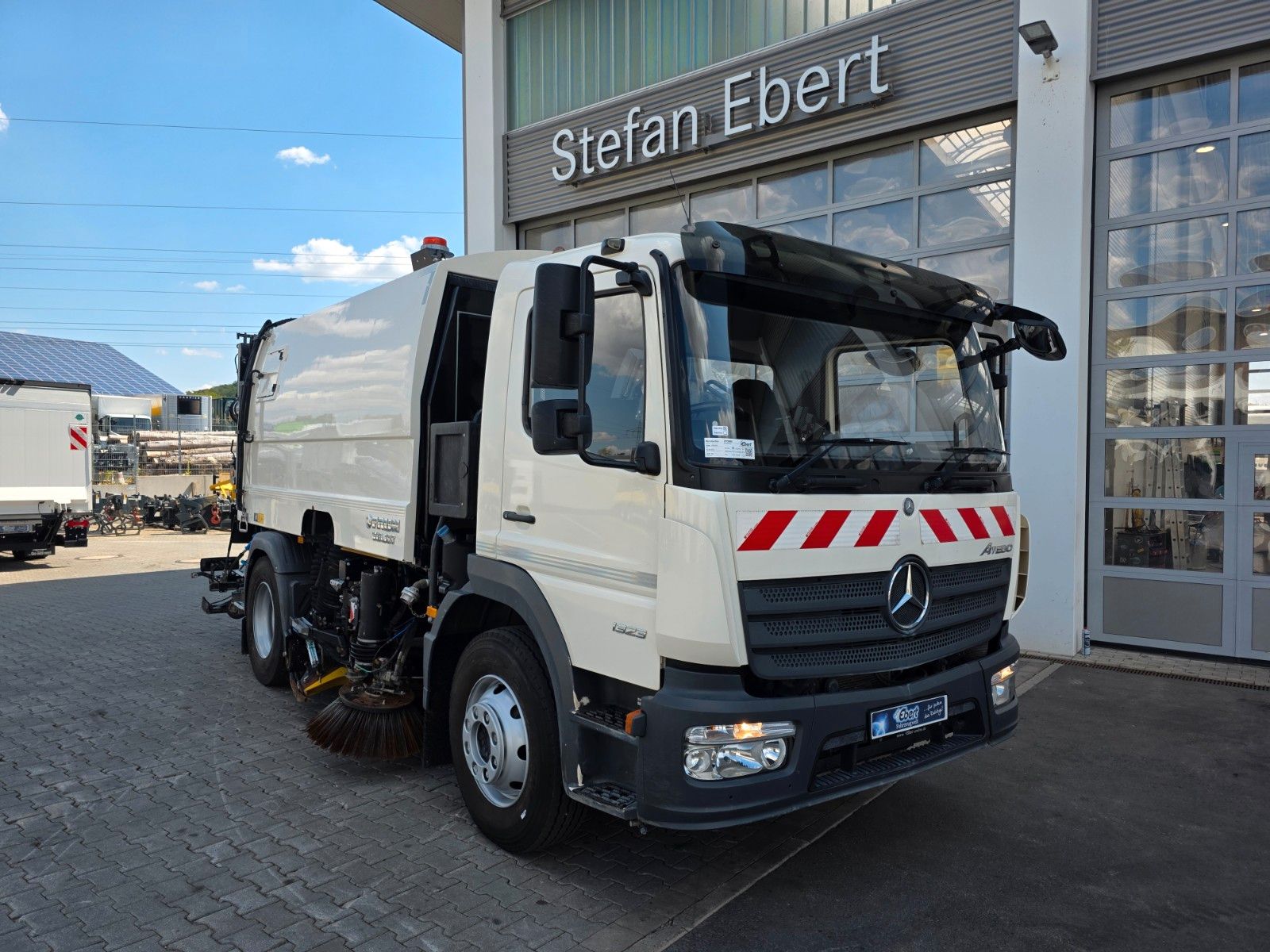 Fahrzeugabbildung Mercedes-Benz Atego 1323 LKO FAUN VIAJET 6 R H - Heckabsaugung
