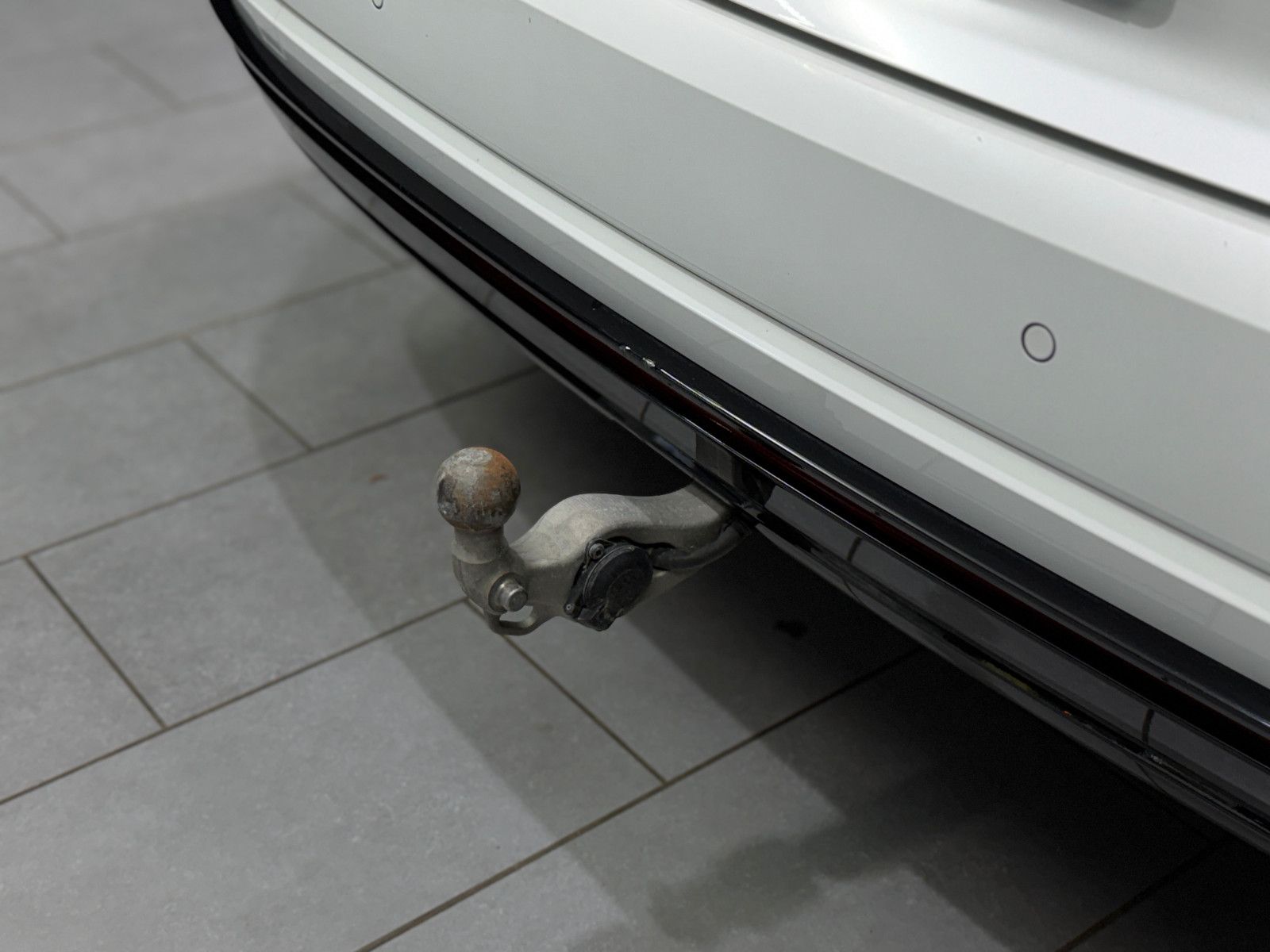 Fahrzeugabbildung Volkswagen Touareg R-Line 4Motion|PANO|NIGHT|LAST EDITION|