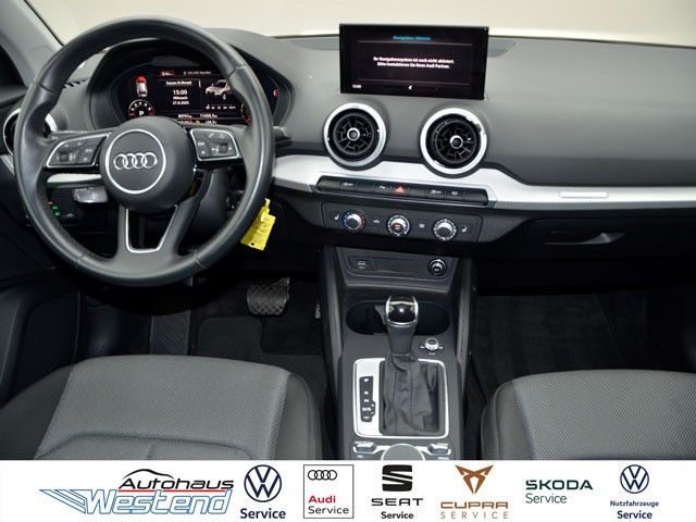 Fahrzeugabbildung Audi Q2 advanced 35 TFSI 110kW S tronic Matrix Pano