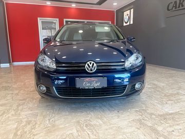 Volkswagen Golf - 2