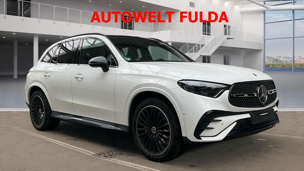 Mercedes-Benz GLC 400 e 4M*AMG*NIGHT*HA-LENK*AHK*HUD*AIRM*PANO