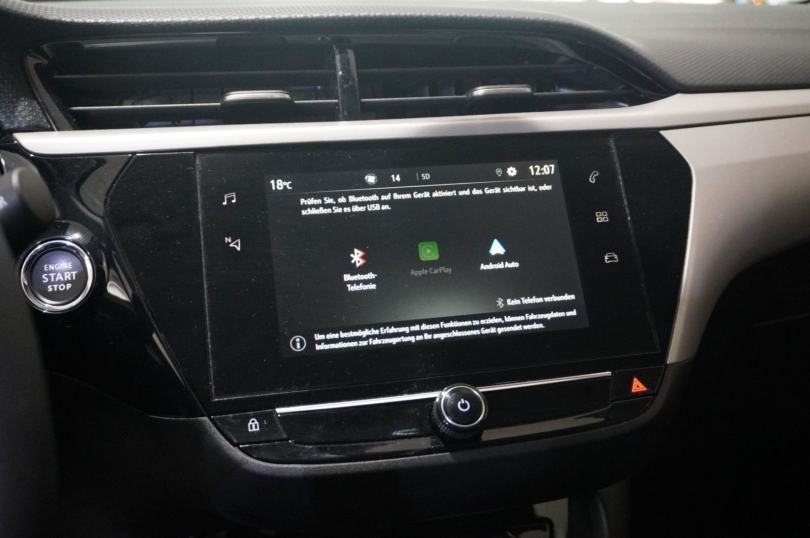 Fahrzeugabbildung Opel Corsa-e  EDITION 50kwh/7,4KW/KLIMA/ALLWETTER