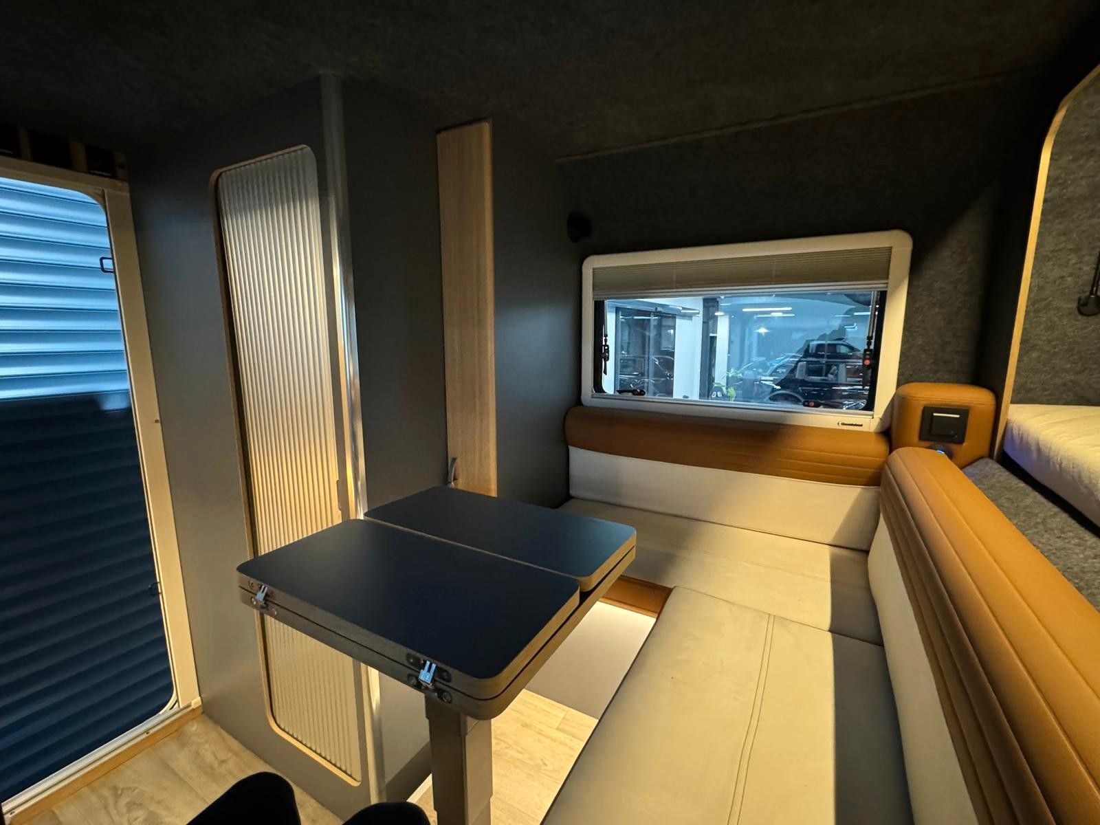 Fahrzeugabbildung Dodge RAM 2500 6.4-V8 LUFTFED. KABINE GLADIATOR XLE