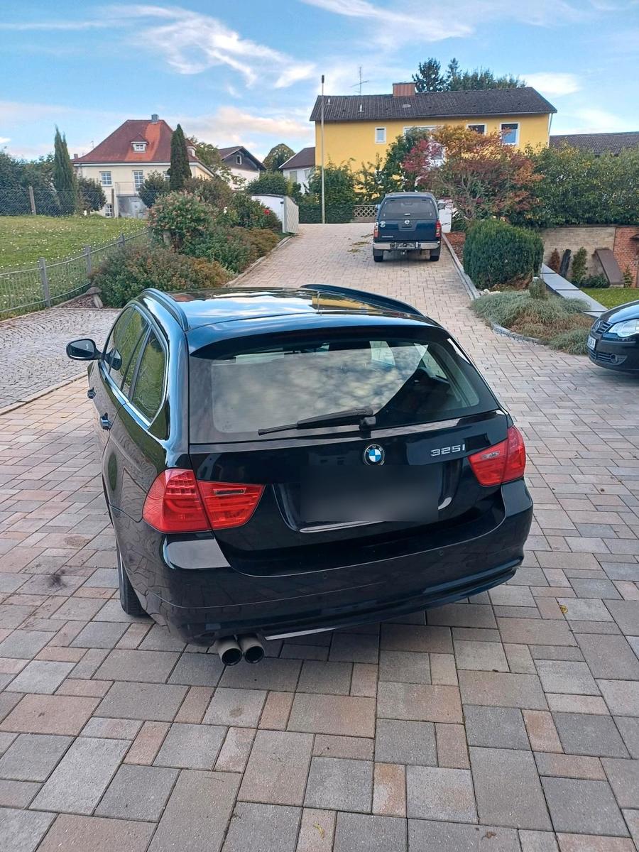 BMW 325 2012 — photo 5