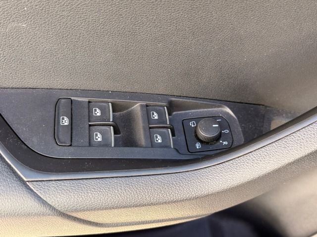 Fahrzeugabbildung SKODA Karoq 1.5 TSI ACT Style Leder+LED+Allwetter*AHK