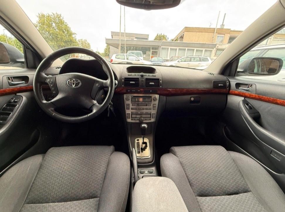 Toyota Avensis 2006 — фото 15