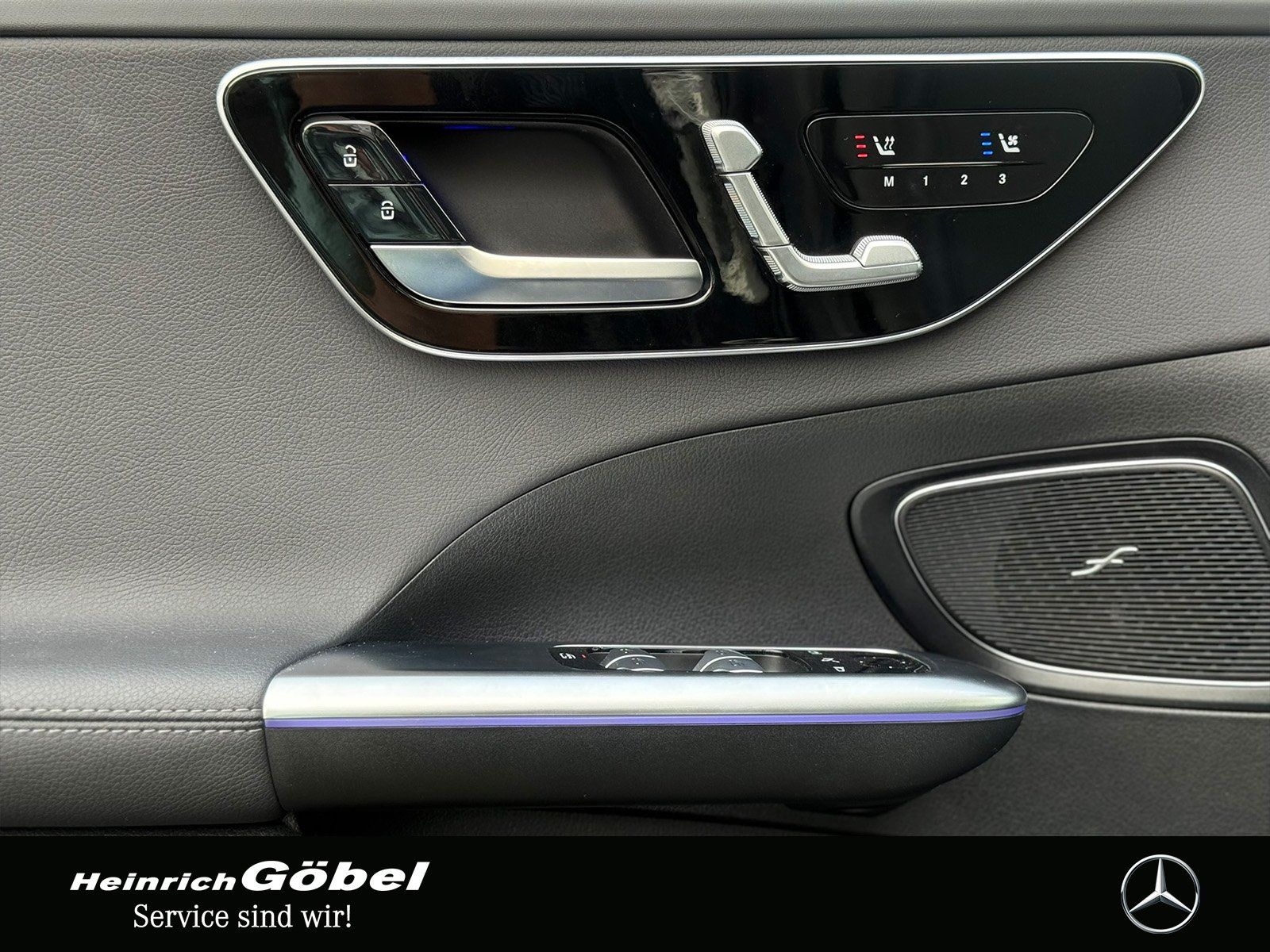 Fahrzeugabbildung Mercedes-Benz C 300 4M T AMG*AHK*SITZKLIMA*PANO*DISTRONIC*360*