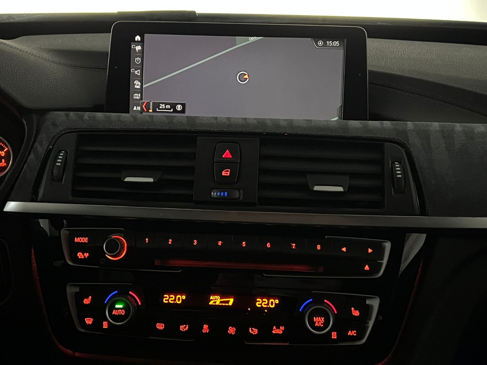 Fahrzeugabbildung BMW 330 i xDrive GT M SPORT/LED/NAVI PROF/AHK/DE FZG