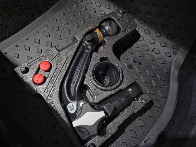 Caddy Maxi Style 1.5 TSI DSG LED AHK STH 7SITZ 4