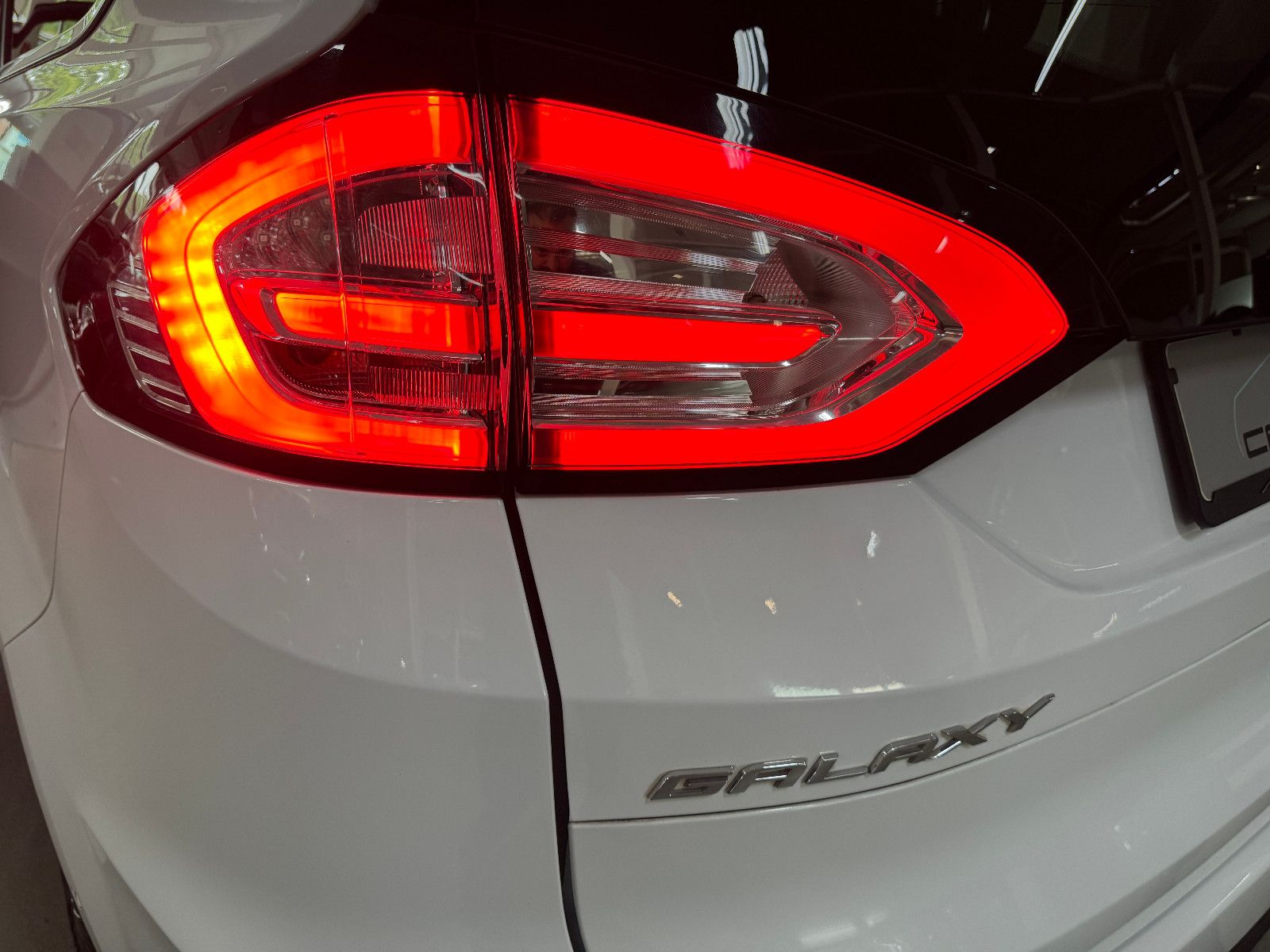 Fahrzeugabbildung Ford Galaxy TITANIUM SPORT AWD AUT 7-SITZER PANO VOLL