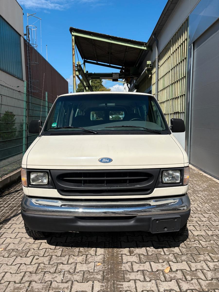 Ford E350 CLUB WAGON VAN V8 TÜV Neu