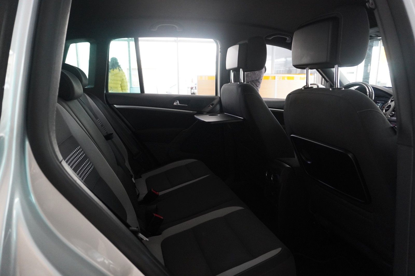 Fahrzeugabbildung Volkswagen Tiguan 2.0D LIFE KLIMA/SHZ/PDC/AUX/NEBEL