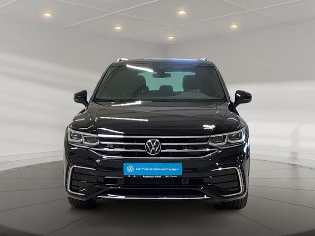 Volkswagen Tiguan R-Line 1,5 TSI 110 kW DSG  Matrix, AZV, A