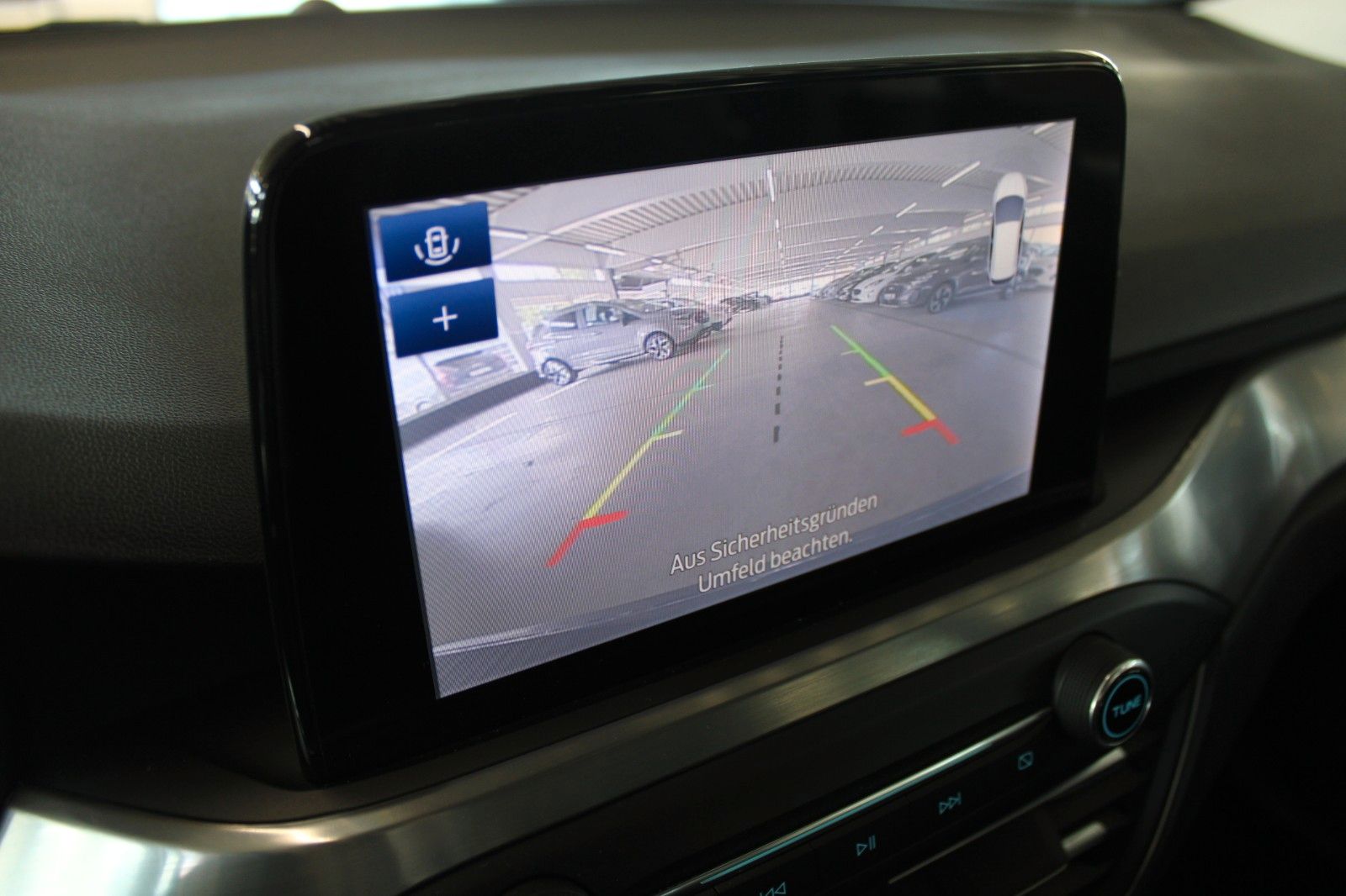 Fahrzeugabbildung Ford Focus Turnier Titanium LED CAM WinterPaket NAVI