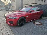 Jaguar XE P250 R-DYNAMIC HSE R-DYNAMIC HSE - rote Jaguar XE