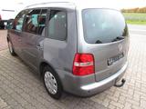 Volkswagen Touran Highline 7 Sitzer Tüv NEU - Volkswagen Touran aus 2005: Highline