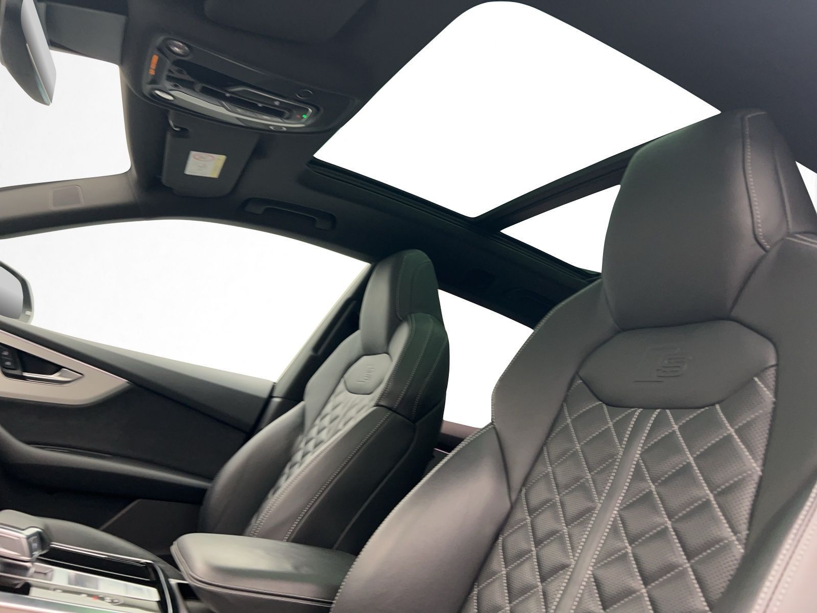 Audi SQ8 - Bild 10