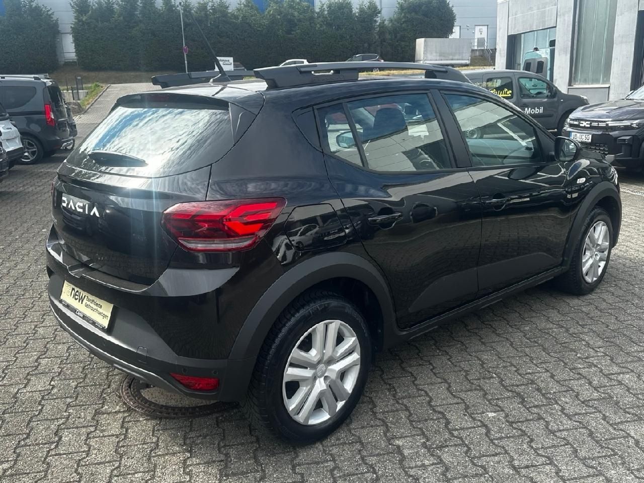 Fahrzeugabbildung Dacia Sandero Stepway Expression TCe 100 Eco-G (LPG)