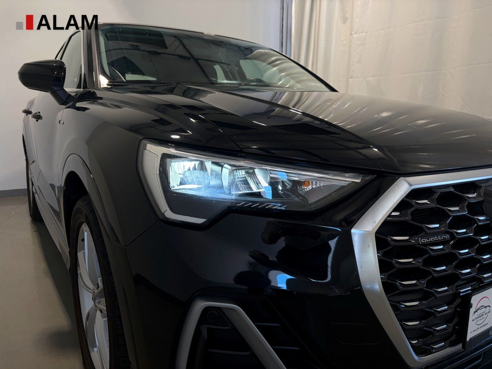 Audi Q3 SB 40 TDI quattro S line ACC AHK LED RFK ViCo foto 7