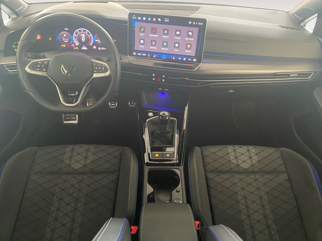 Fahrzeugabbildung Volkswagen Golf Variant R-Line 5 Jahre NW Garantie IQ.Light