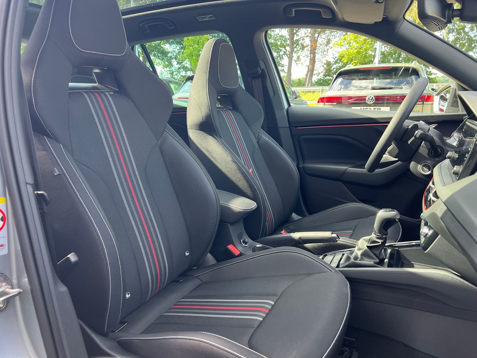 Fahrzeugabbildung SKODA Kamiq Monte Carlo 1.5 TSI DSG *AHK vorb., Matrix