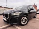 BMW 220 Active Tourer Aut. AHK/LED/NAVI/SITZH/KAMERA - BMW 220 Active Tourer aus 2023