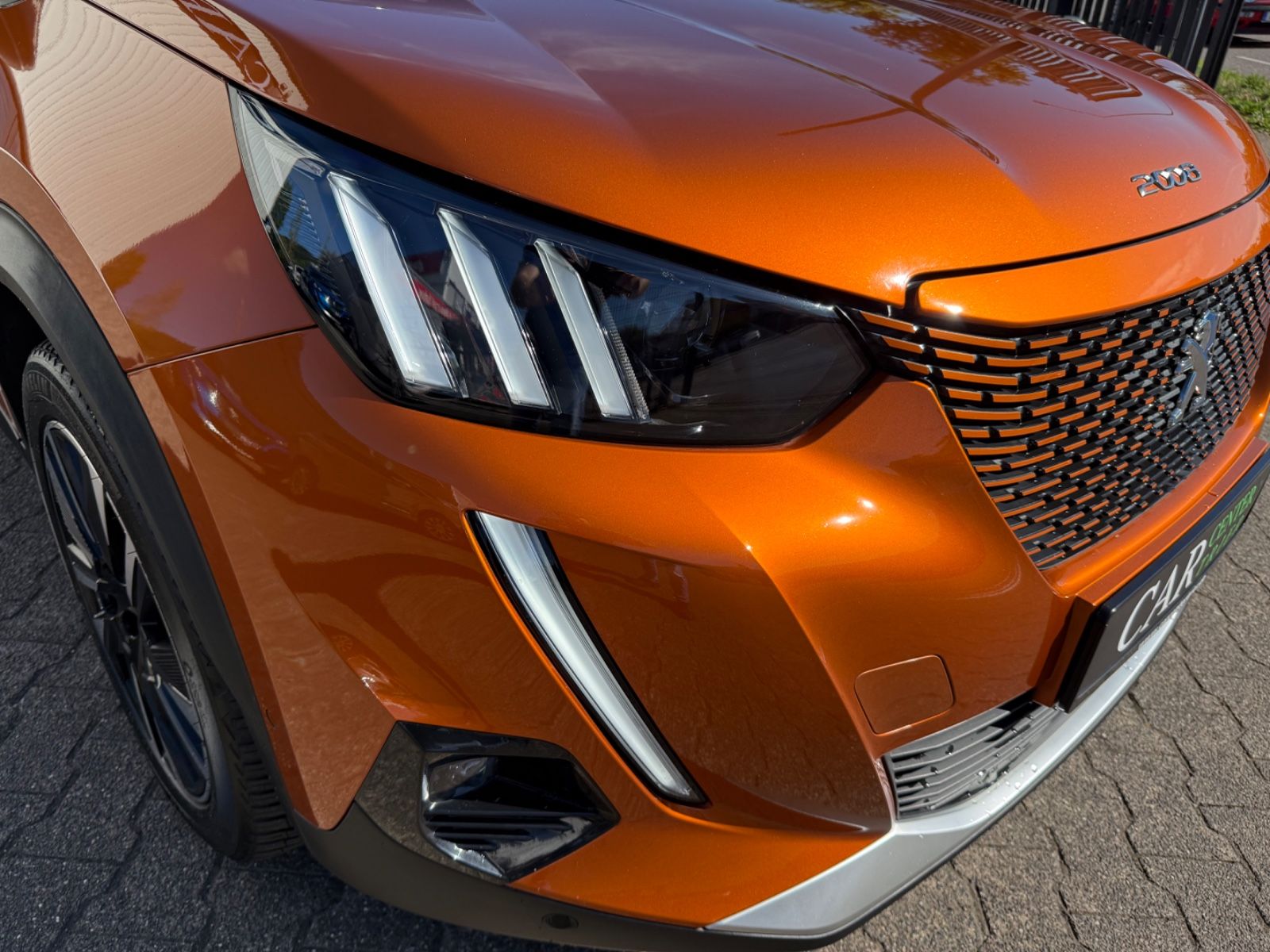 Peugeot 2008 e- GT Line "Navi-Pano-Kamera" imagem 3