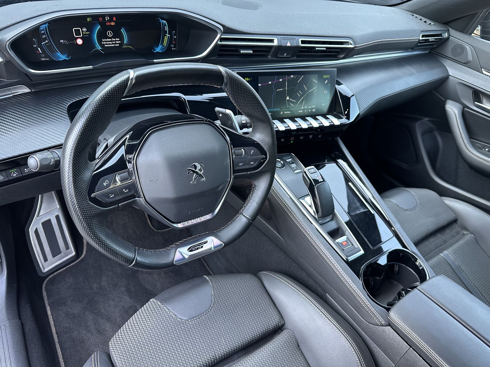 Fahrzeugabbildung Peugeot 508 SW Hybrid 225 GT NAV+LED+ACC+KAM+18ZOLL+VC