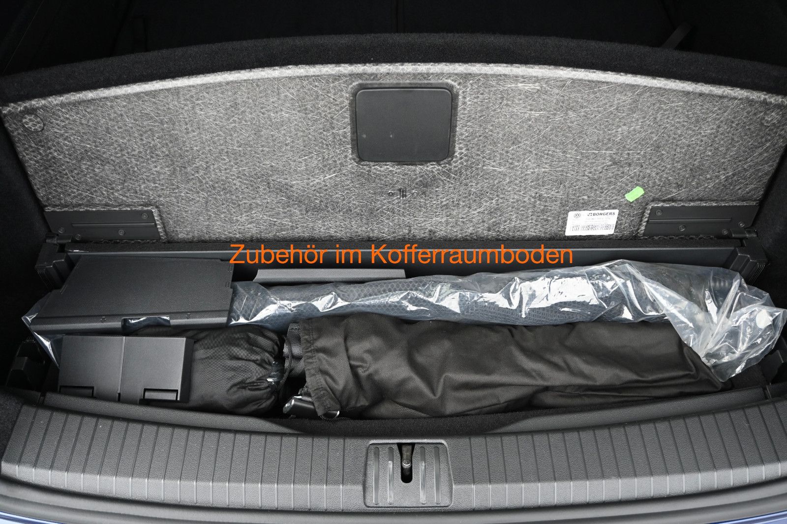Fahrzeugabbildung Volkswagen Touran 2.0 TDI °UVP61.150€°ACC°AHK°STHZ°8-FACH°