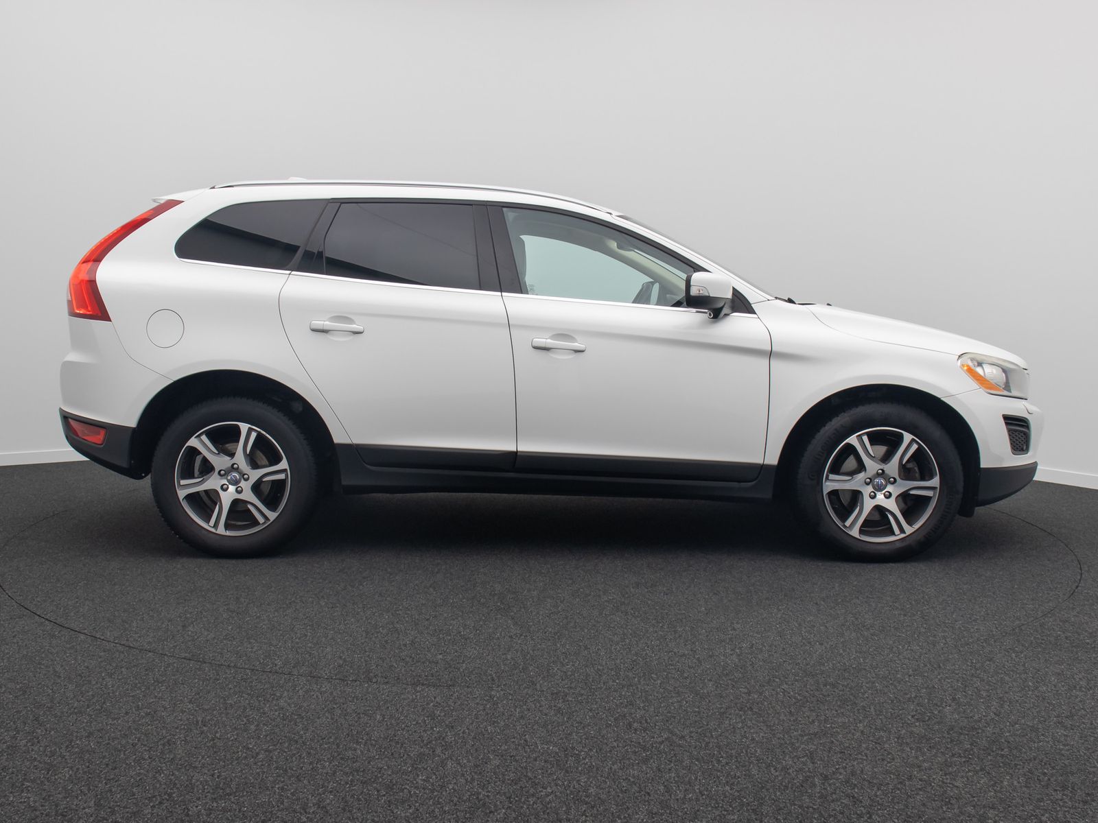 Fahrzeugabbildung Volvo XC60 Summum 2WD Bi-Xenon Kamera Panorama