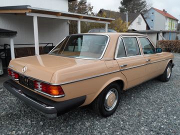 Mercedes 280 - 9