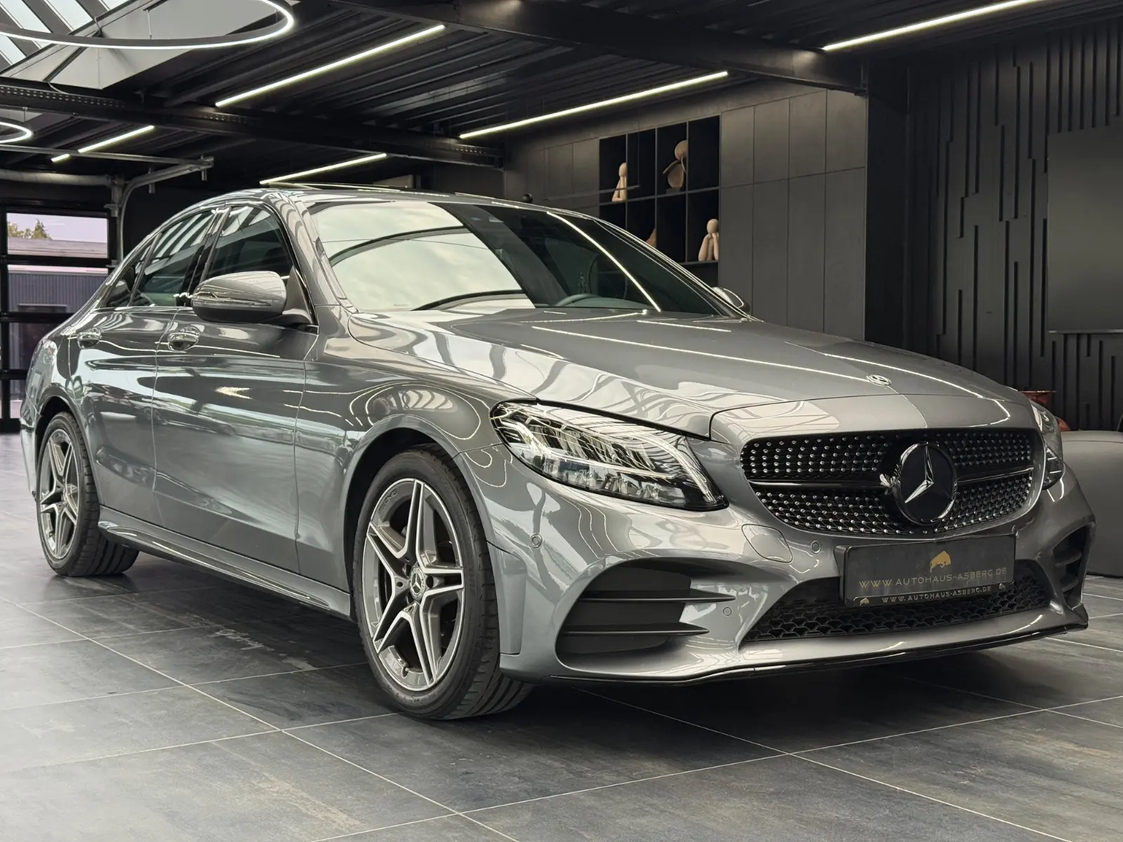 Mercedes-Benz C 200 AMG LINE/DIGITAL/SDACH/TOTWINKEL/SHA