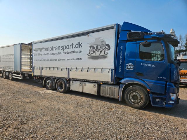 Mercedes-Benz Actros 2540 L // Lift // Trailer // ACC