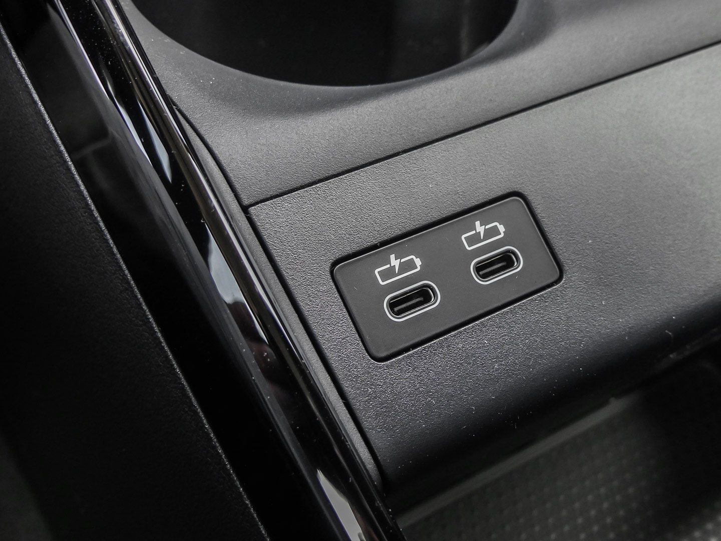 BMW 223 Active Tourer - Bild 11