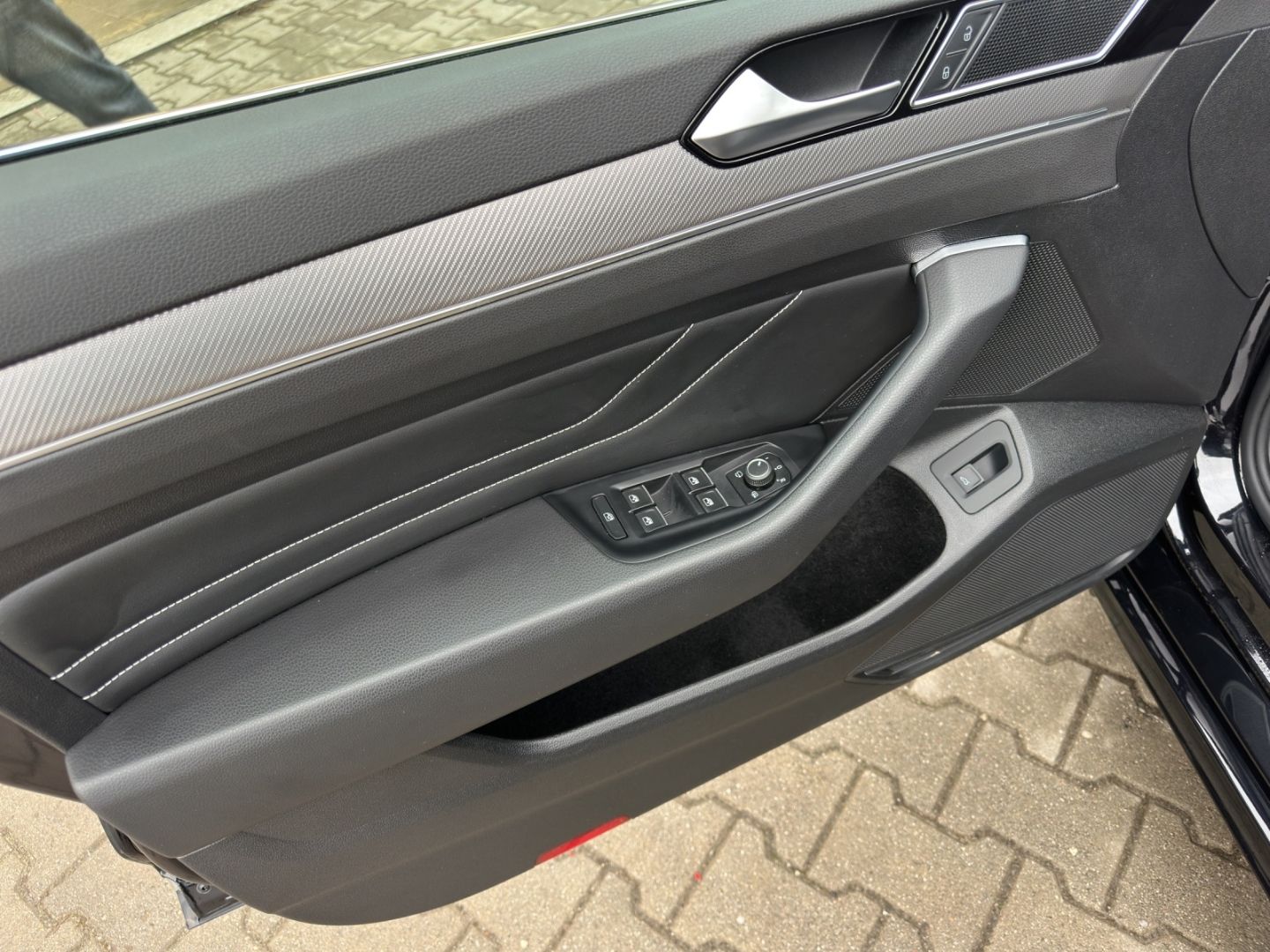 Passat Variant R Line Paket Elegance 1.5TSi LED 