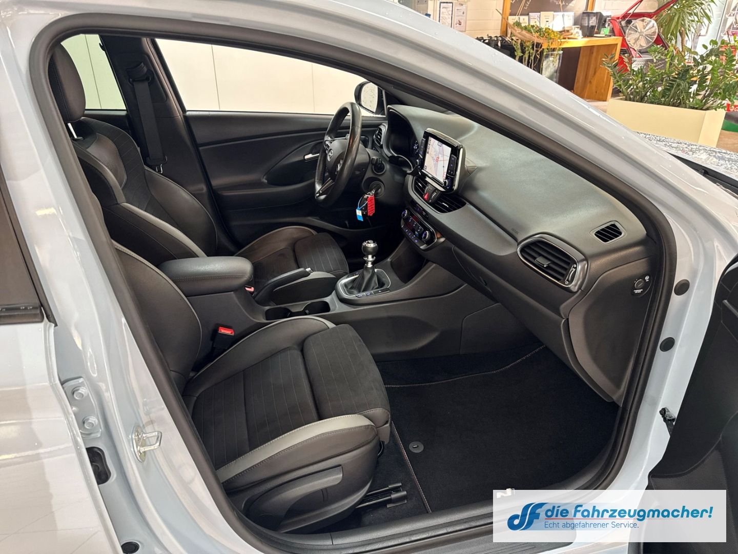 Fahrzeugabbildung Hyundai i30 N Line 1.4 T-GDI EU6d-T Sportpaket El. Panod